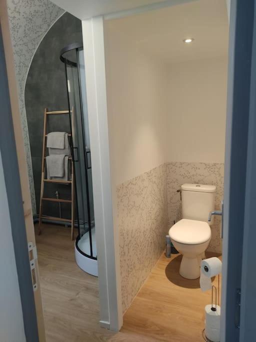 Appartement Avec Parking Prive Saumur Exterior foto