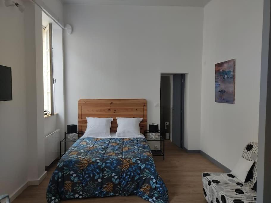 Appartement Avec Parking Prive Saumur Exterior foto